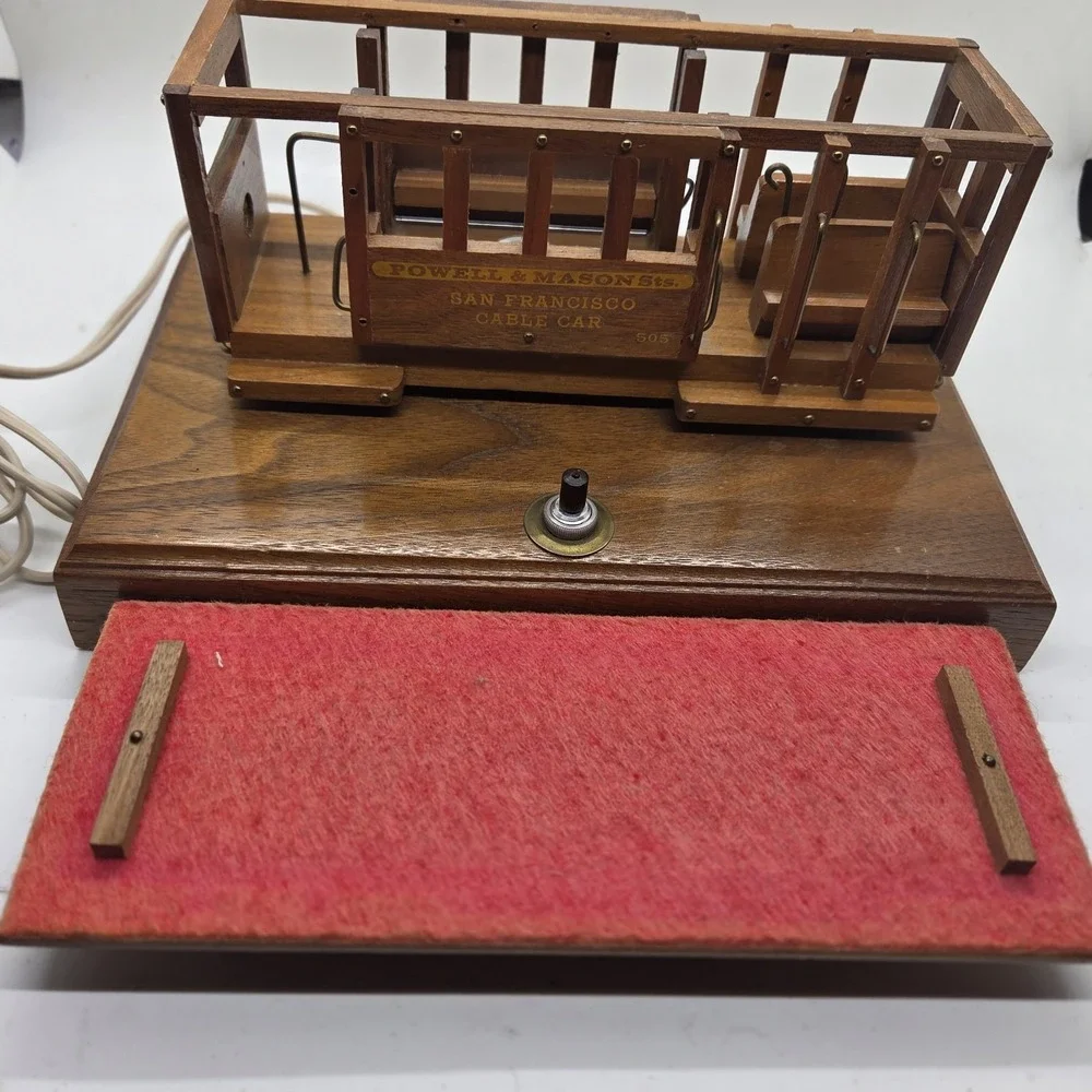 VTG MCM Wood San Francisco Cable Car Lamp Powell & Mason 505 Night Light Working